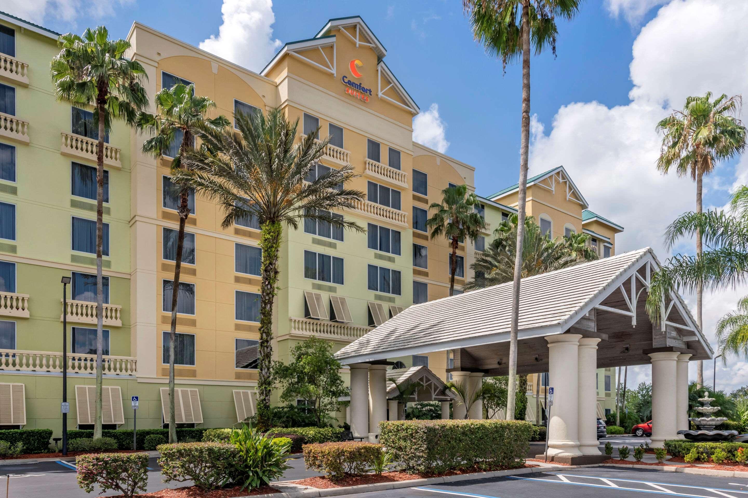 Comfort Suites Maingate East Kissimmee Exterior photo